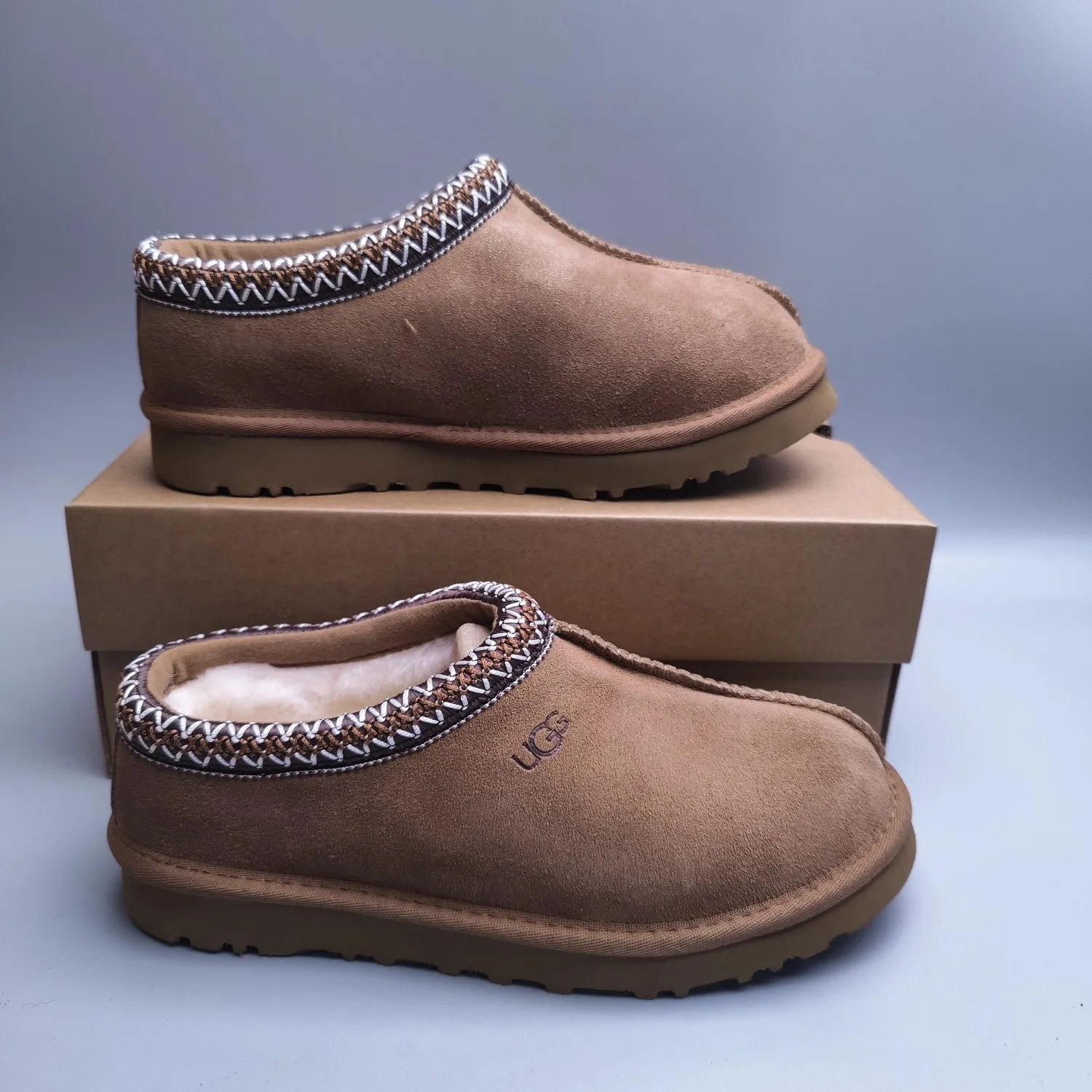💰440 UGG sheepskin one-piece snow boots for women 5955 men's shoes 5950 one-legged home style for men and women Color: Maroon Black Sand Gray Chocolate Number: 35-45